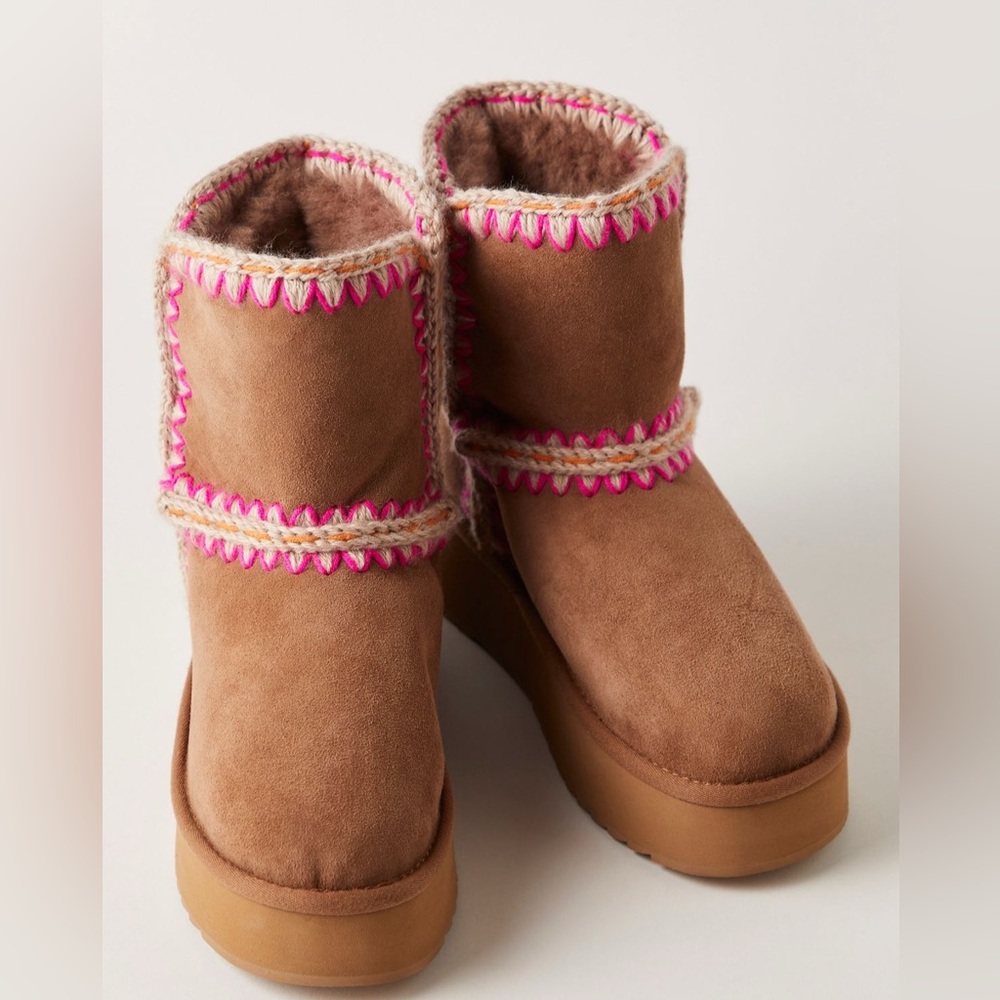 NWT NIB Mou Great Eastern Boots